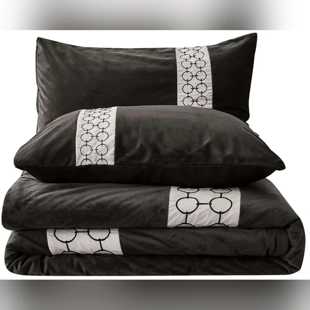 NIB Black Chocolate Velvet 3 Piece King Size Comforter Set​